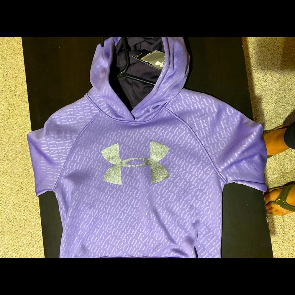 Girls Under Armour Lavender Hoody NWT girls large